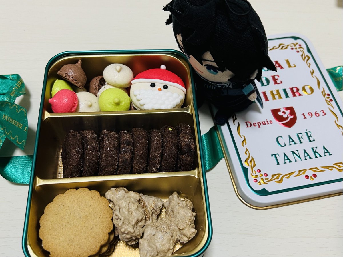 moxy_19's tweet photo. 名古屋で買ったお土産❕
カフェタナカさんのクッキー缶😸　みんな朝から並んでてすごかったね、ぱぺ❕ https://t.co/J4y8ZGe6oi