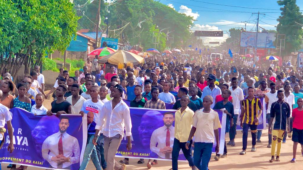 Bayajunior3's tweet photo. J'ai battu ma campagne électorale à mbuji mayi , place à la CENI pour la publication. 

Nos sincères remerciements à tous mes électeurs...

#244 
@MiandaMH @central_sage @Raissabulela1 @ https://t.co/BZIjxLvHun