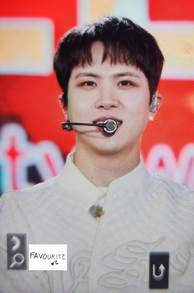 favouriteDH's tweet photo. 231224 김동한

동한이가 너무 잘생겻어,,,🫶🏻

#김동한 #동한 #니꺼내꺼 #KIMDONGHAN #DONGHAN #WEi #위아이 https://t.co/fF1POKqYdc