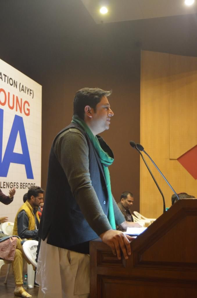 IndiaYoungVoice's tweet photo. Yuva RLD President Chadan Chauhan, MLA addressed the Voice of Young India: National Convention on Challenges Before Indian Youth hosted by the AIYF in New Delhi.

#VoiceofYoungIndia #YouthforINDIA #AIYF https://t.co/lAlOX3LGpR