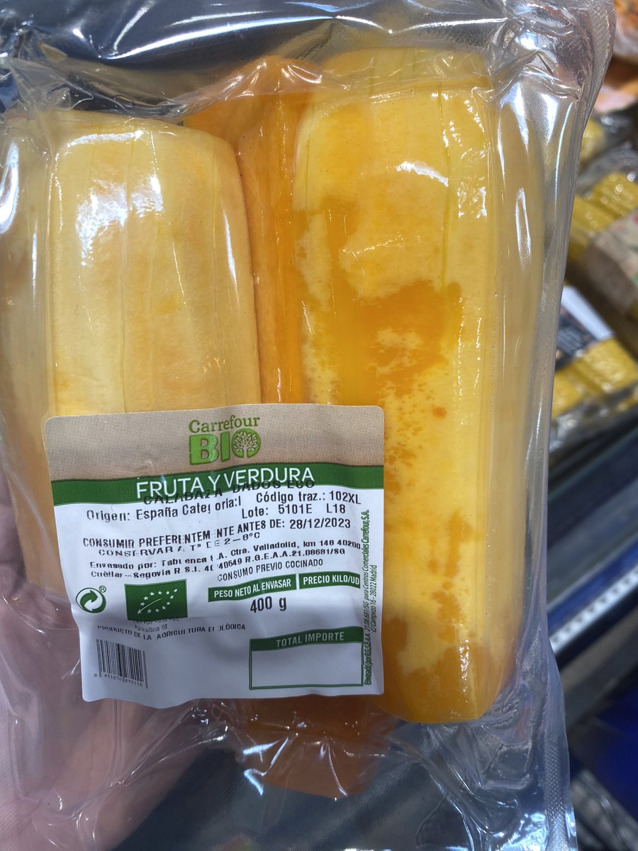 NisaBuset's tweet photo. @CarrefourES  calabaza plastificada ¿bio?  😳😳😳 ¿bio qué? https://t.co/lrbjEBbJj2