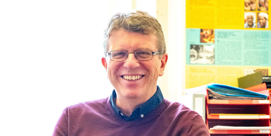ThomasStucki's tweet photo. Mission, Kolonialismus und grosse Entwürfe: Interview mit Christian Weber, Mission 21 https://t.co/q3vz2921xY #mission #kolonialismus #afrika https://t.co/G8kQY6rWsn