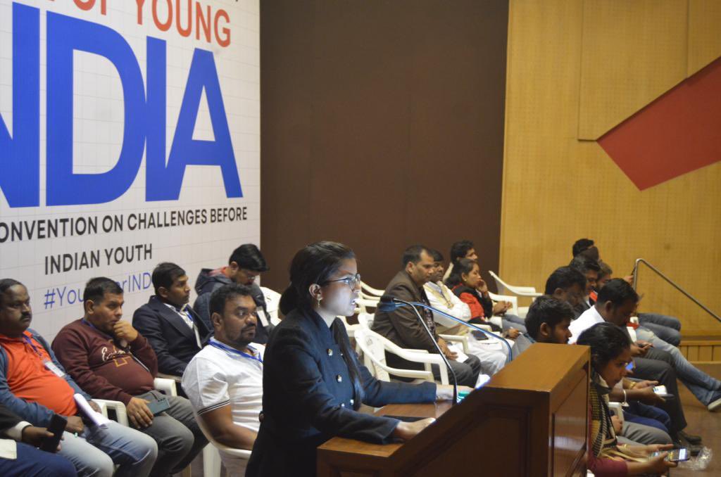 IndiaYoungVoice's tweet photo. RYA Vice President Sabah Parveen addressed the Voice of Young India: National Convention on Challenges Before Indian Youth hosted by the AIYF in New Delhi.

Youth leaders from 17 INDIA youth organisations participated in the event.

#VoiceofYoungIndia #YouthforINDIA #AIYF https://t.co/trrPwv7lPY