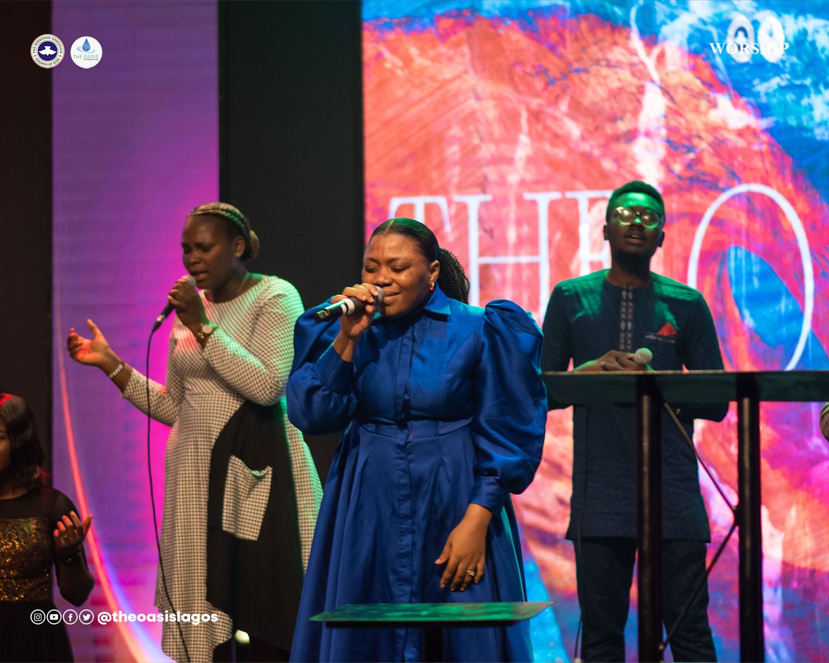 theoasislagos's tweet photo. Our hallelujah belongs to JESUS! 🙌🏾
He deserving of all our praise! 🙇🏽‍♂️🙇🏾‍♀️

My hallelujah belongs to You 🎶
My hallelujah belongs to You 🎶
You deserve it 🎶
You deserve it 🎶

#TheOasisLagos #SundayService #SpecialChristmasService #MouthWideOpen #Worship https://t.co/cYoKJwdg5O