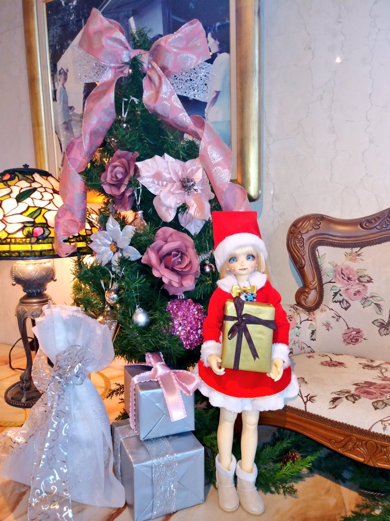 Biwakodoll's tweet photo. #クリスマスドール撮影2023
メリークリスマス‼️
🎉🎄🎅🎁✨　
#びわこ家のドール達　#sdm48
#幼天使美加　#sd76　#ぼこっ娘 https://t.co/1PhvF8YH4Y