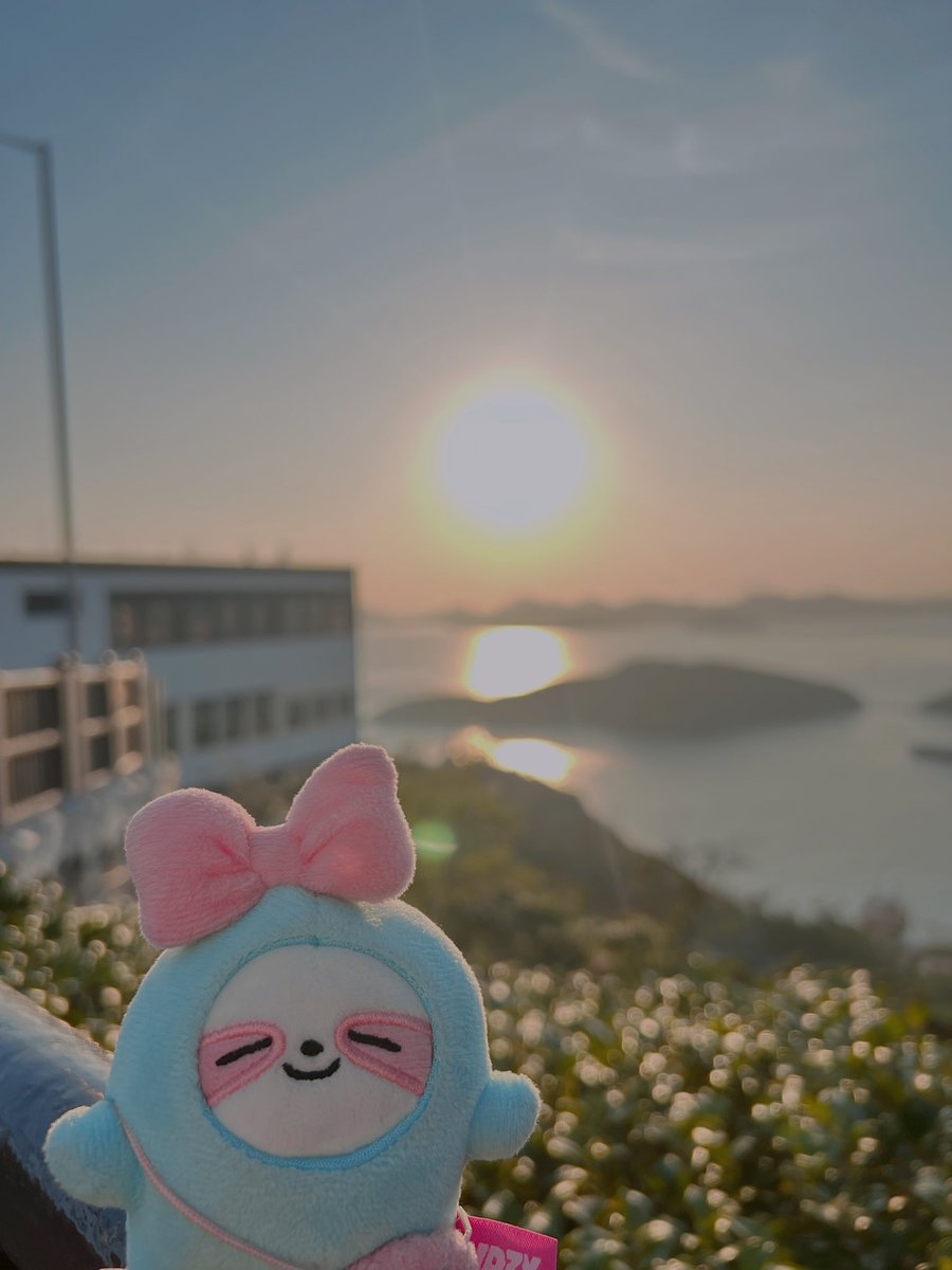LiAdorable721's tweet photo. #ITZY #있지 #리아 #Lia #랴 #러블리아
#최리아 

❤️❤️☀️☀️

#최리아에게
#D98 https://t.co/nx4mYAOiXM