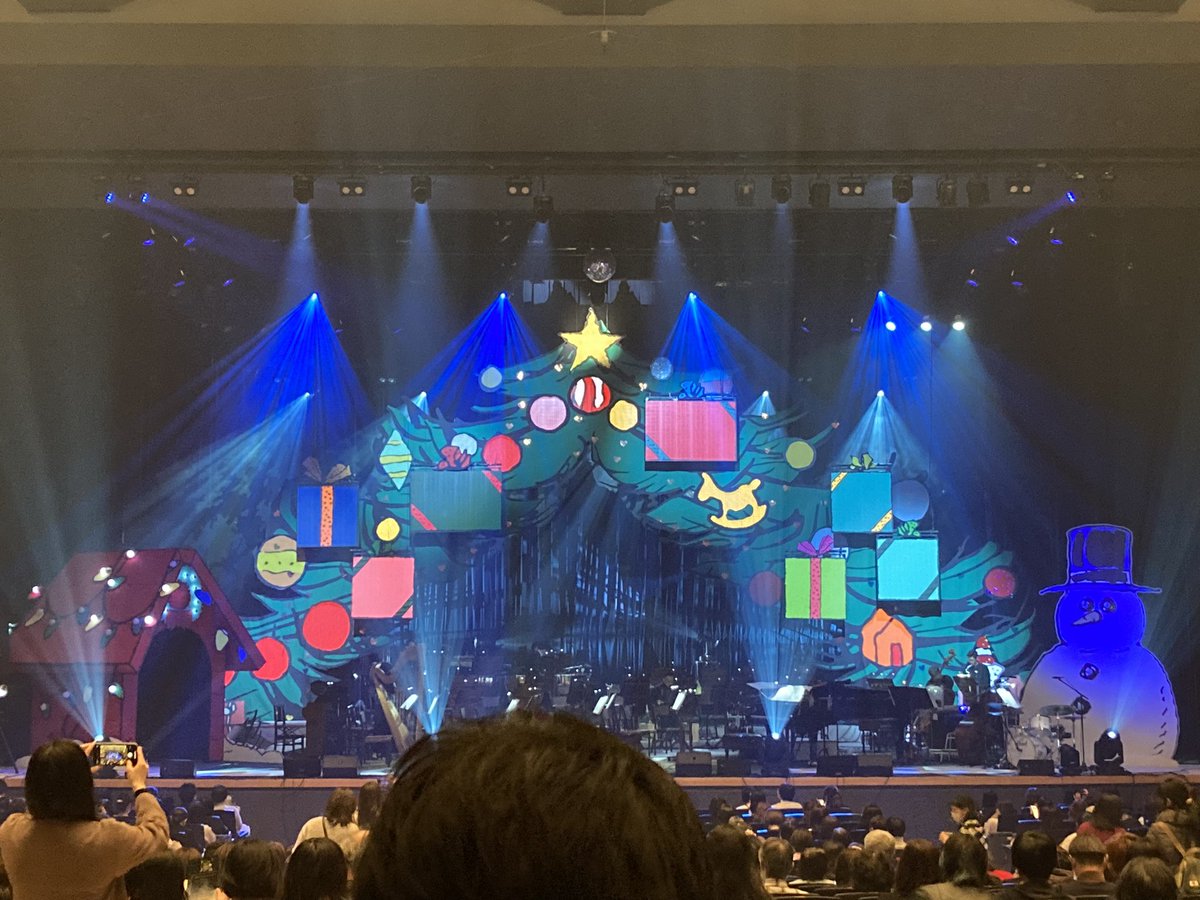 mam_pis's tweet photo. 年末最後にオケ聞ける喜び
#マジクリ
#MagicalXmasnight
#スヌーピー https://t.co/PZ9ChVEDzq