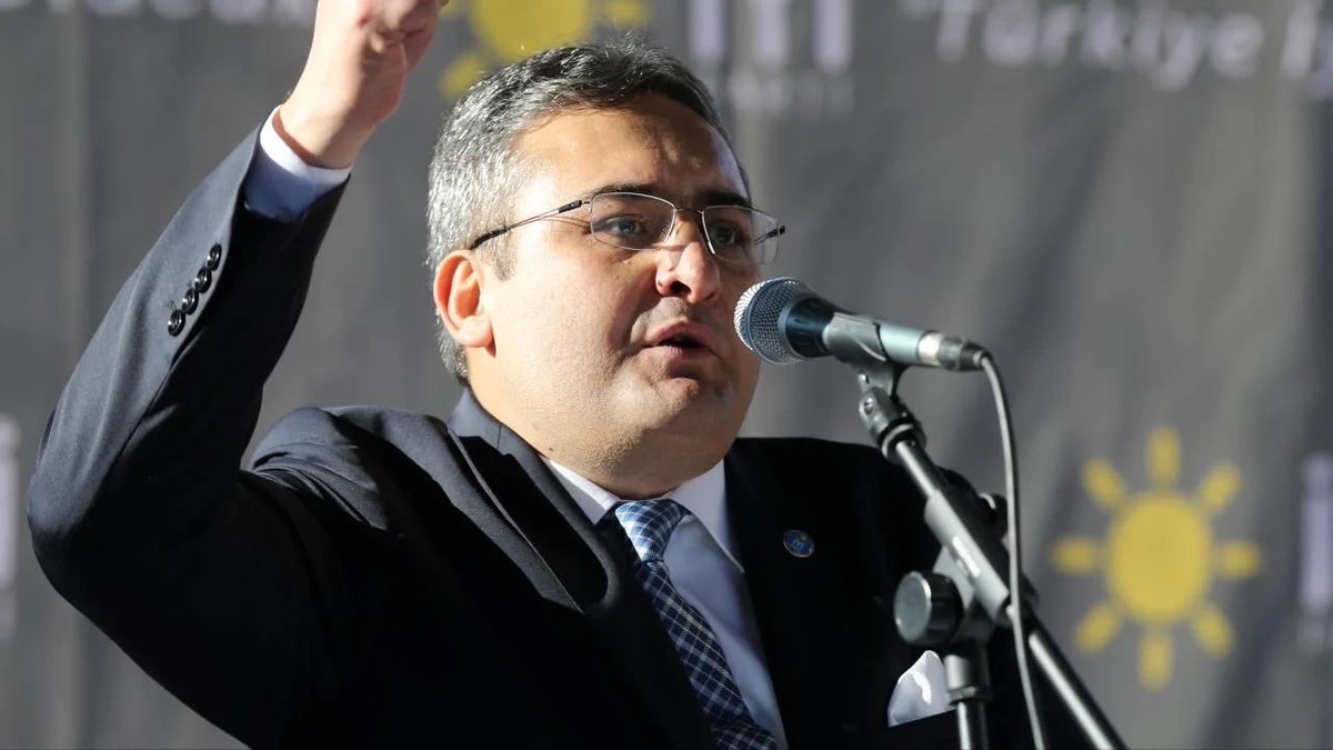 HaberMOD's tweet photo. #Kulis | Ankara Etimesgut'ta CHP’nin, İYİ Parti’den istifa eden Mesut Özarslan’ı aday göstereceği konuşuluyor. 

📌 Özarslan'ın Mansur Yavaş modelinde olduğu gibi hem CHP tabanından hem muhafazakar tabandan oy alabileceği düşüncesiyle hareket ediliyor. https://t.co/B88kGvyQE9
