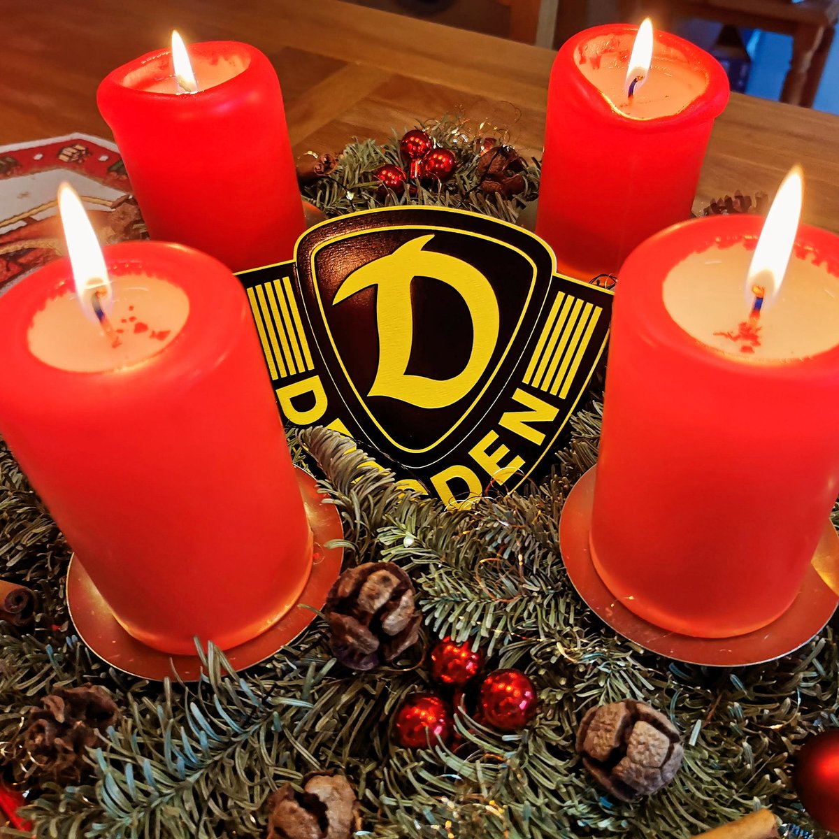 diggerle71's tweet photo. Allen ein frohes Weihnachten, besinnliche Feiertage im Kreise eurer Familie 🎅🎄🕯️
#Weihnachten2023 https://t.co/mLj0A5cBJ3