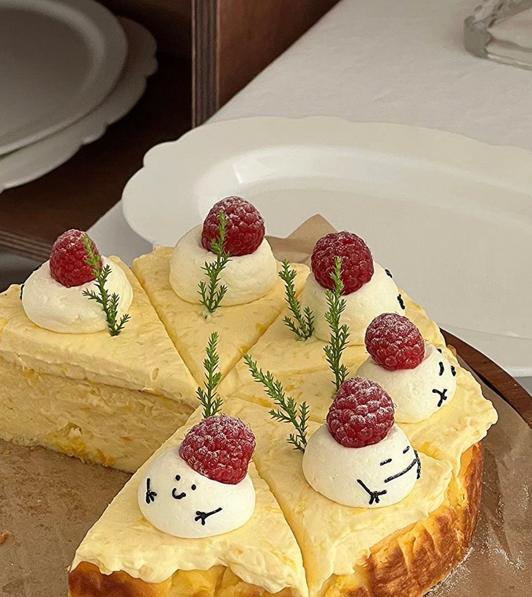 LPTS_CM's tweet photo. [ Foods ]

ร่วมรับประทานอาหารและขนมหวานระหว่างรอกิจกรรม ที่รังสรรค์พร้อมความน่ารักโดยสมาชิกชมรมคหกรรม https://t.co/G8ln6379uT