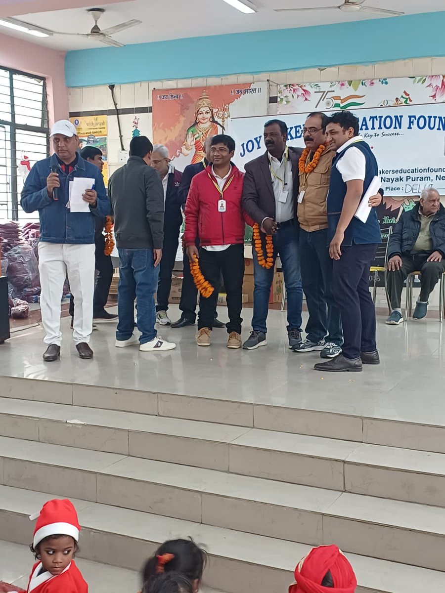 ab_mcps's tweet photo. "Alone we can do so little, together we can do so much"
Joy Makers Education Foundation contributed Winter essentials such as Sweaters, Socks and Caps for 200 students of MCPS AB SHALIMAR BAGH
HOS: Sushma Goyal
Incharge: Anshu Bala
CRCC : Suman Kothari
DURCC : Ashish Kumar Singh https://t.co/dS2lr4TtCw