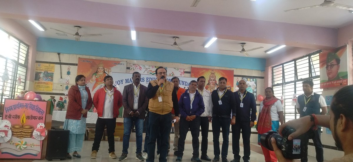 ab_mcps's tweet photo. "Alone we can do so little, together we can do so much"
Joy Makers Education Foundation contributed Winter essentials such as Sweaters, Socks and Caps for 200 students of MCPS AB SHALIMAR BAGH
HOS: Sushma Goyal
Incharge: Anshu Bala
CRCC : Suman Kothari
DURCC : Ashish Kumar Singh https://t.co/dS2lr4TtCw