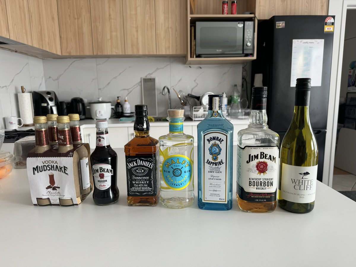 BitsofBoybits's tweet image. Ready na para sa bertdey ni lord 😂