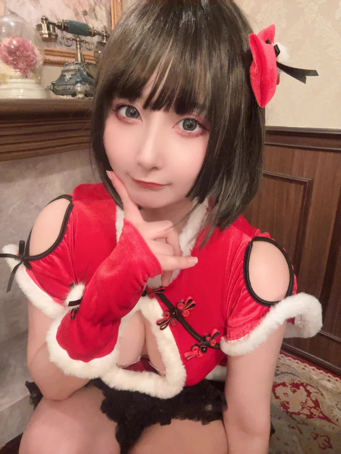 Asian girl Christmas costume