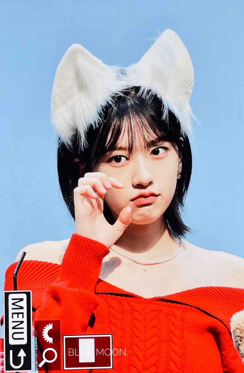 bluemoonyuj's tweet photo. 231224 
#안유진 #ANYUJIN
#아이브 #IVE https://t.co/Qc80hH7nt3