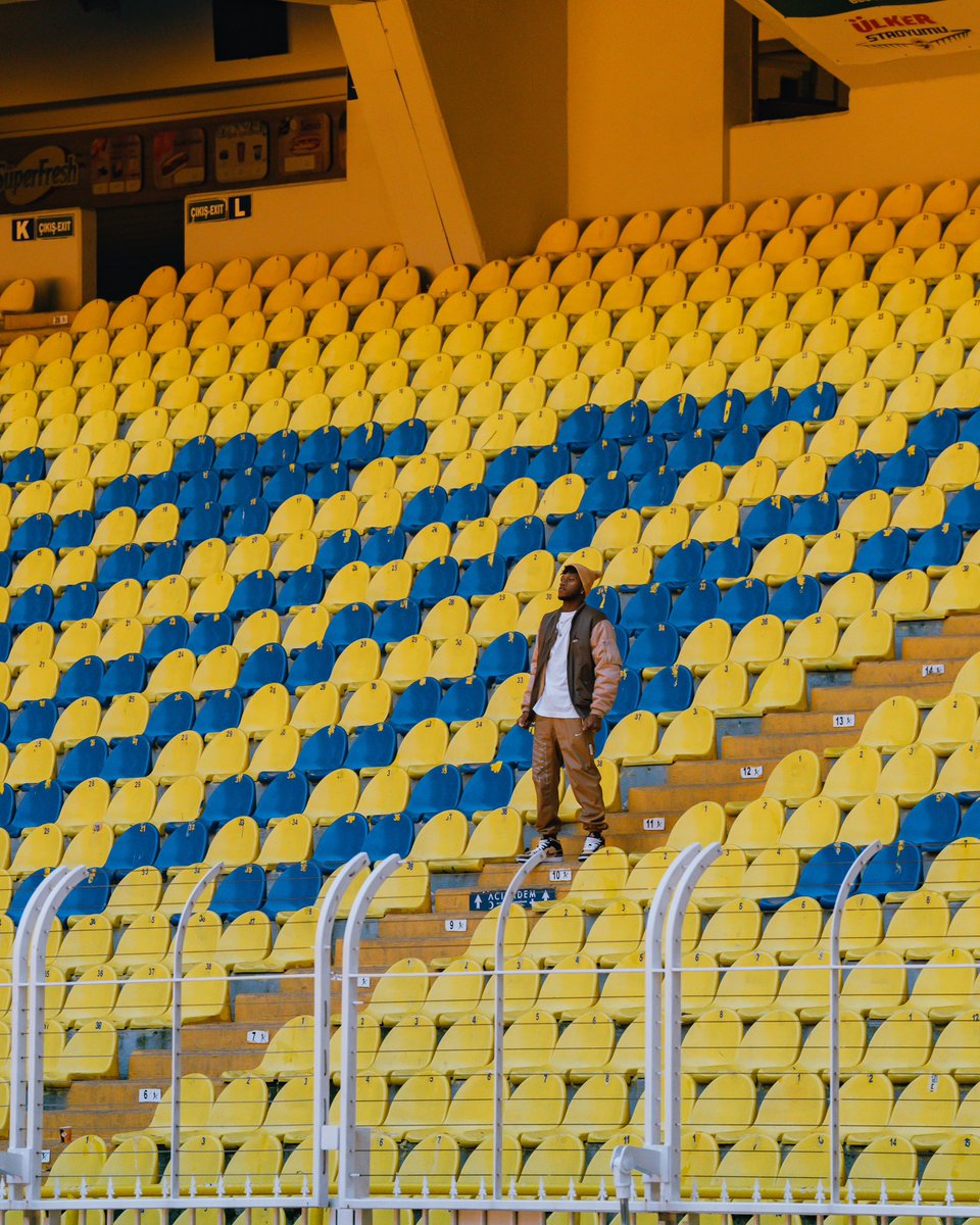 From the dressing room to the stands, I will be one more Fener fan supporting the team tonight in the Derby 🟡🔵