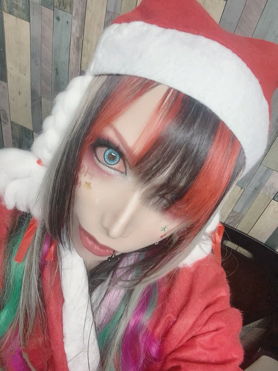 みざり tweet media