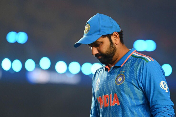 ImHydro45's tweet photo. BIG STATEMENT🚨 : Closed ones of Rohit Sharma said that Rohit is unhappy with Mumbai Indians. He won't give any statement, not even a single social media post for MI. They betrayed him.

BOYCOTT MI SOCIAL MEDIA https://t.co/9vQ6sYaKqx
