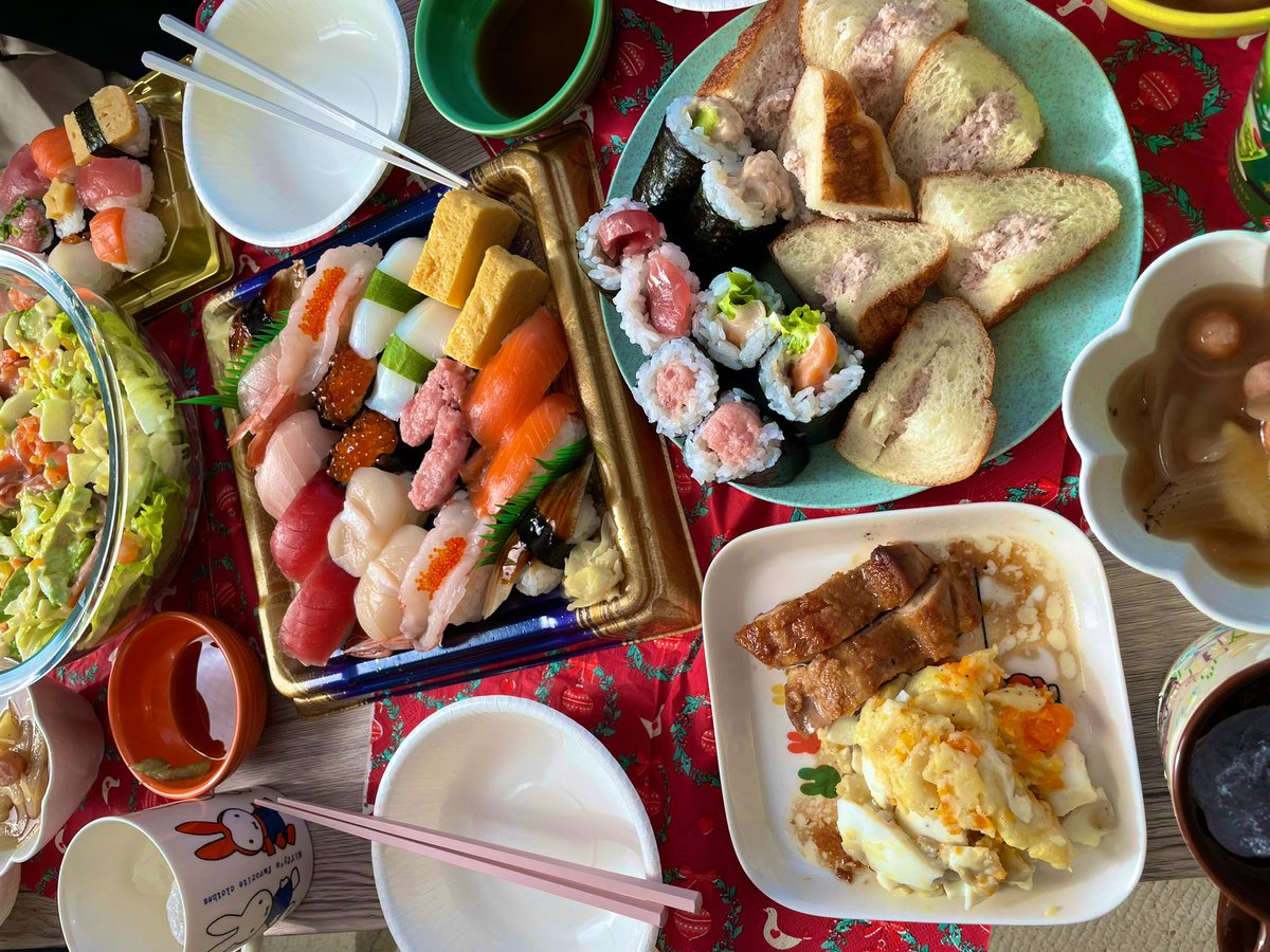 メリークリスマス🎄🍰🍣🧡