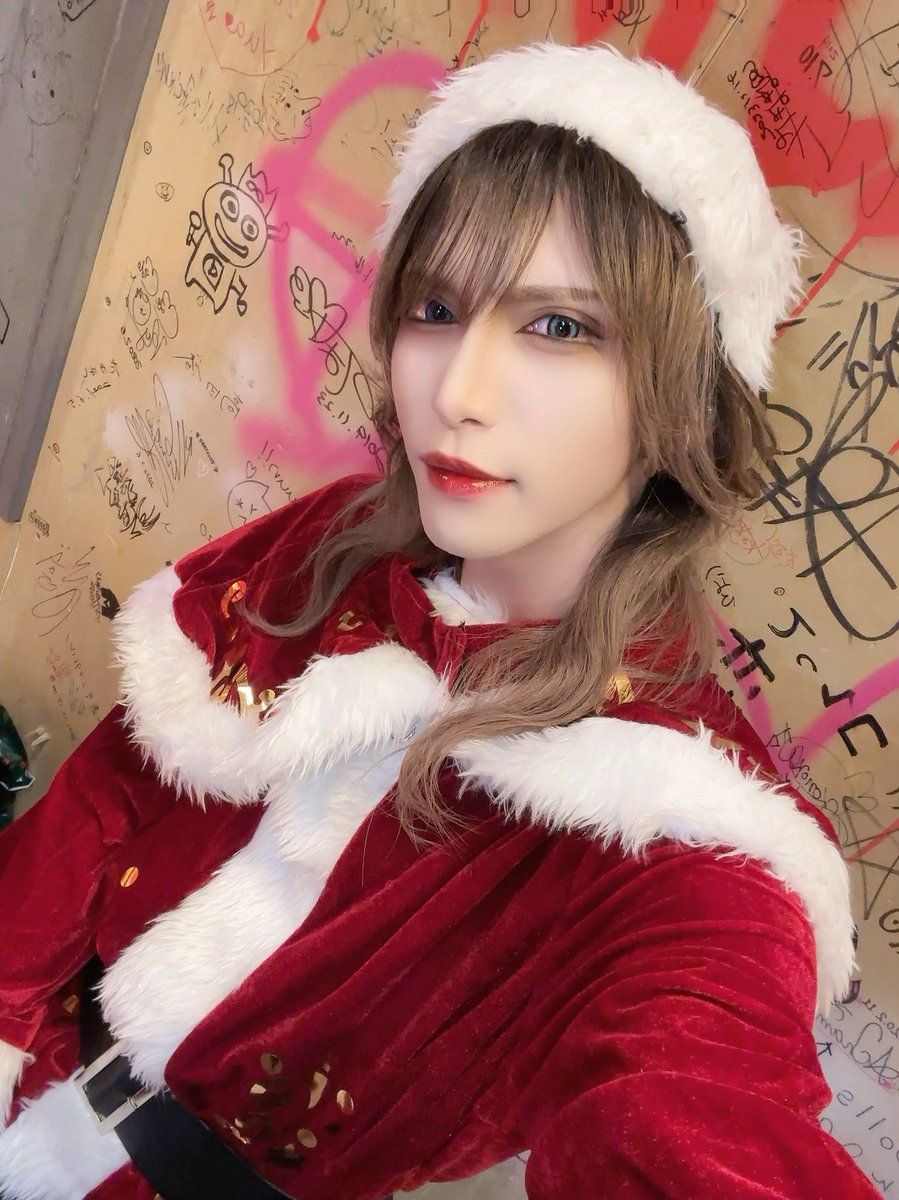 秀人 tweet media