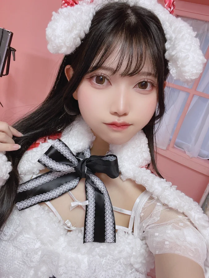 Asian girl Christmas costume