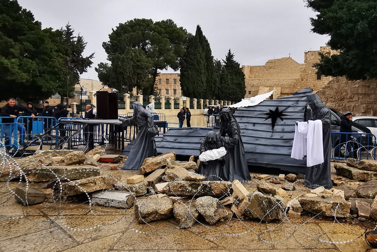 Diane Schlienger (@dianeschlienger) on Twitter photo Noël à #Bethleem, la nativité dans les ruines. Sans touristes, ni pèlerins, Bethleem prie pour la paix.
Cc <a href="/franceinfo/">franceinfo</a>
#Noel #Christmas #Palestine #Israël #chretiens Noël à #Bethleem, la nativité dans les ruines. Sans touristes, ni pèlerins, Bethleem prie pour la paix.
Cc <a href="/franceinfo/">franceinfo</a>
#Noel #Christmas #Palestine #Israël #chretiens