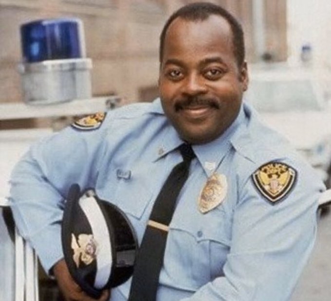 35 years ago today Sgt Al Powell helped save dozens of lives after being sent to investigate a prank call at Nakatomi Plaza. We should all honour Sgt Powell's bravery &amp; remember this is what Christmas is all about! #diehard #ChristmasEve #Christmas #christmasmovie #2023 #Nakatomi