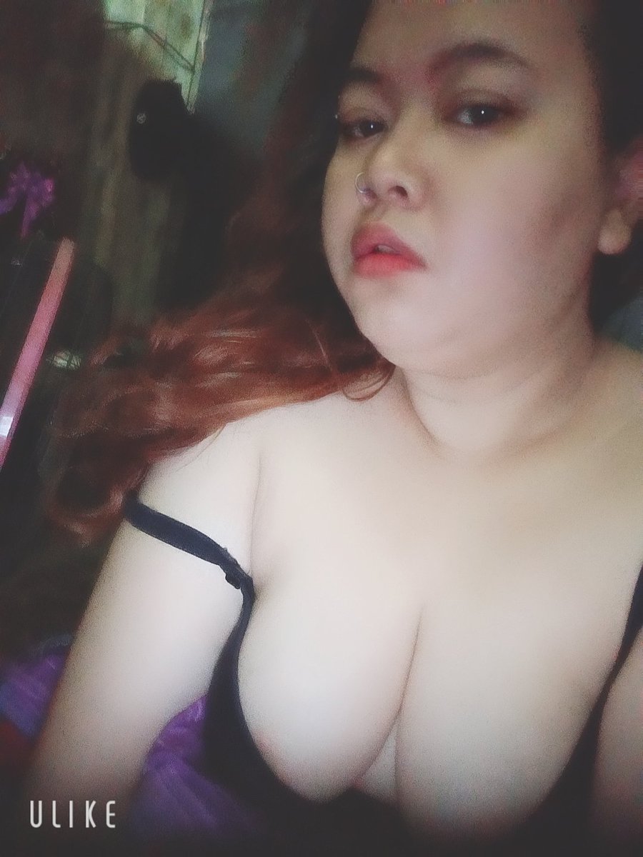 JJuthapon's tweet photo. อุ้ย!นมหก มีใครอยากดูดไหมคะ https://t.co/FDm1hhc7vr