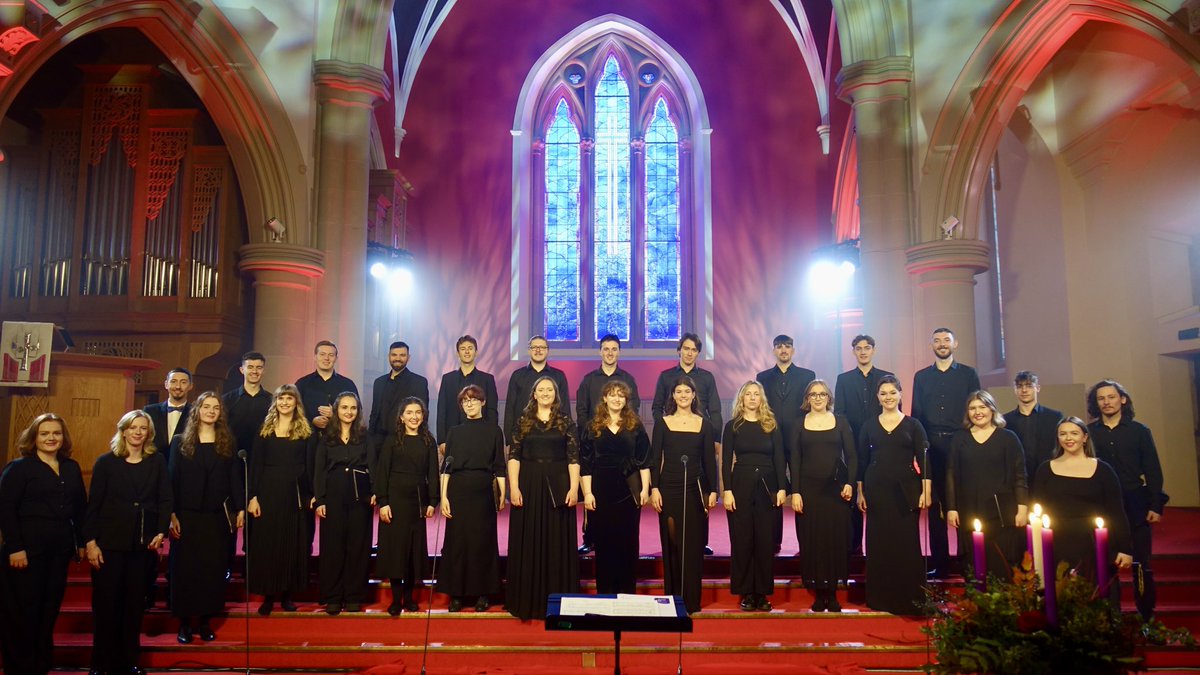 AndrewNunn_'s tweet photo. Tune into BBC 1 @BBCScotland this evening and tomorrow morning to see @RCStweets Chamber Choir, Junior Conservatoire Chamber Choir and @BearsdenChoir performing in two beautiful programmes by @TernTelevision - a wonderful way to bring in Christmas Day- details below https://t.co/3ZNya4EsXc