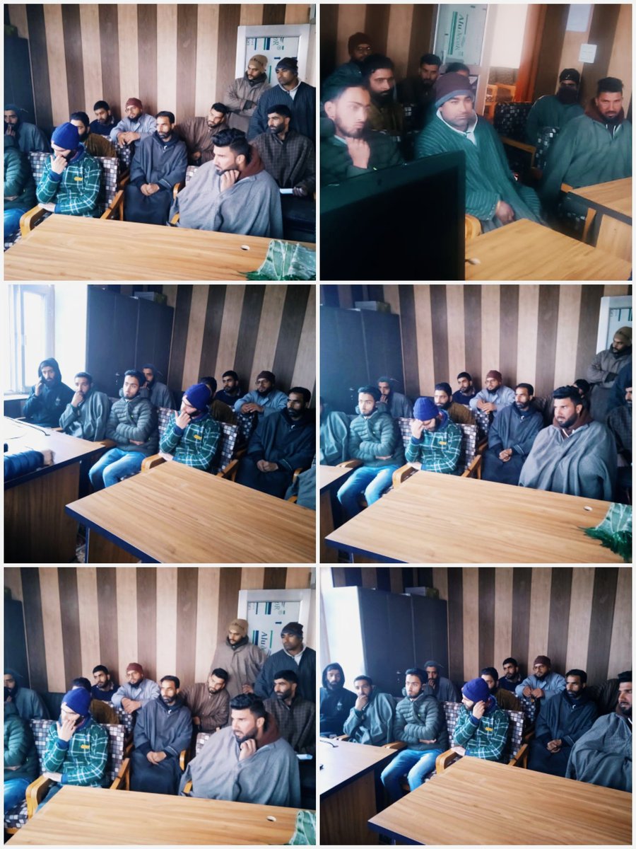 23-12-2023 DE&CC Kulgam conducted a group counselling session with the educated unemployed youth aspiring to establish income generating units in the viable sectors. 13 prospective beneficiaries enrolled under Mumkin,Tejaswini & SEI schemes. @MissionYouth_JK @DcKulgam @DirEmpjk
