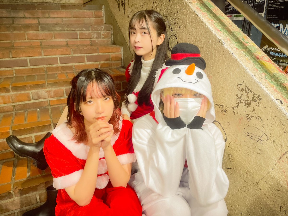 mdpg_official's tweet photo. 『Killer Tune SHIBUYA 2023 クリスマスSP』ご来場頂き有難う御座いました！！

明日は別のサンタさんでお届けします🎅

『 IDOL CONTENT EXPO ＠TwinBox AKIHABARA Christmas LIVE!!!』

日:12月25日(月)
🎫: https://t.co/aRbTbA0bso

出:16:55-17:15
特:17:15-18:15

ラスト対バン🥲

#ドッペル https://t.co/mqRwlwKntW