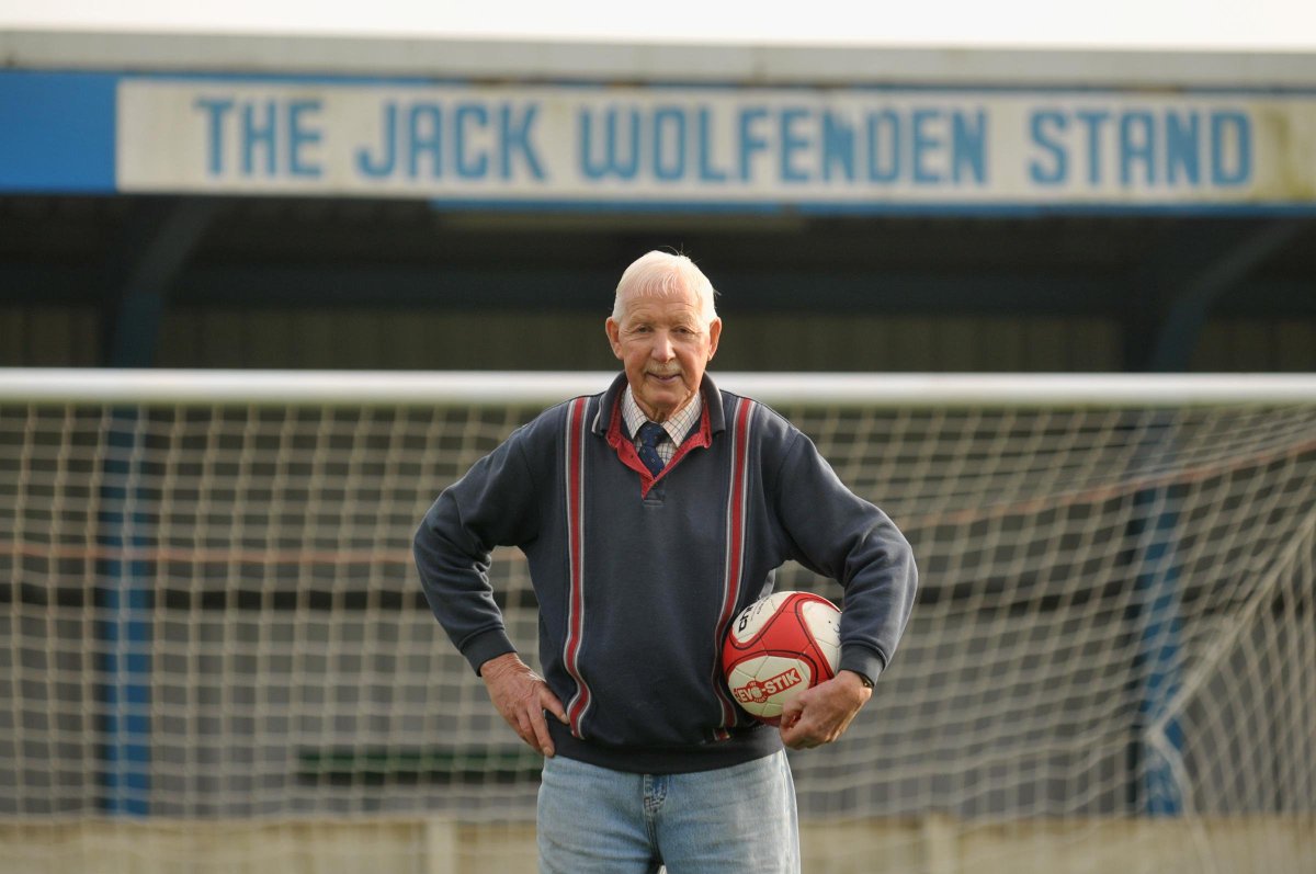 𝐉𝐀𝐂𝐊 𝐓𝐔𝐑𝐍𝐒 𝟗𝟎

Jack Wolfenden, known for many years until his recent retirement as “the oldest ball boy in football” is celebrating his 90th birthday today and everyone at Ramsbottom United wish him every happiness on his special day.

Read more⬇️