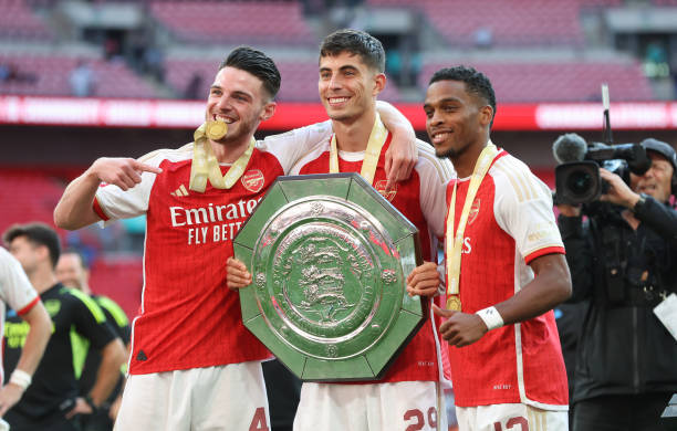 VipArsenal's tweet photo. William Saliba 22 years 
Jurrien Timber 22
Bukayo Saka 22
Gabriel Martinelli 22
Declan Rice 24
Kai Havertz 24

All u-24. We are just getting started. 😎 https://t.co/kPg4L2CD1I