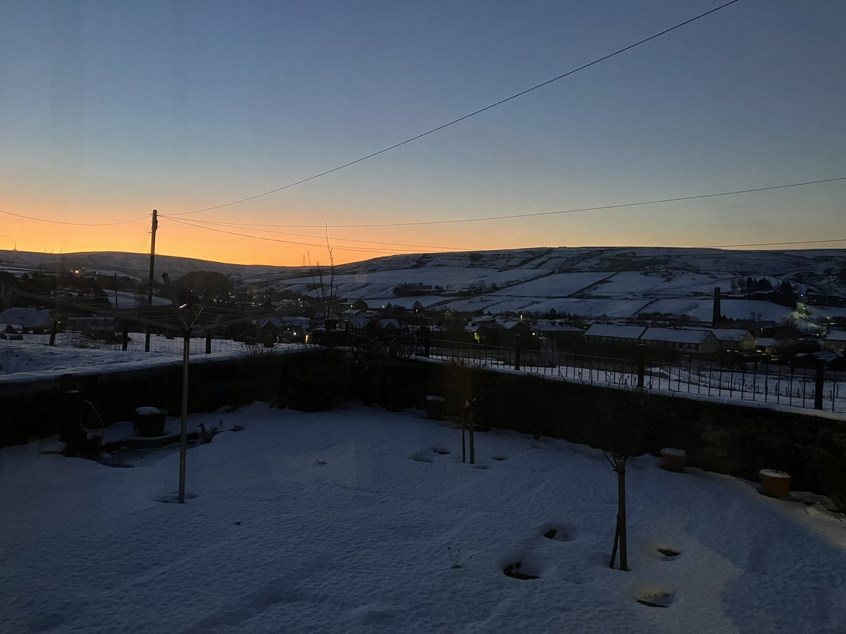 The Pelvic Health Academy team are sending Christmas greetings to those who celebrate &amp; (hopefully) a restful few days to those who don’t. We hope you find time to reflect and refresh in preparation for 2024! 

(Image taken at Academy HQ earlier this year.)