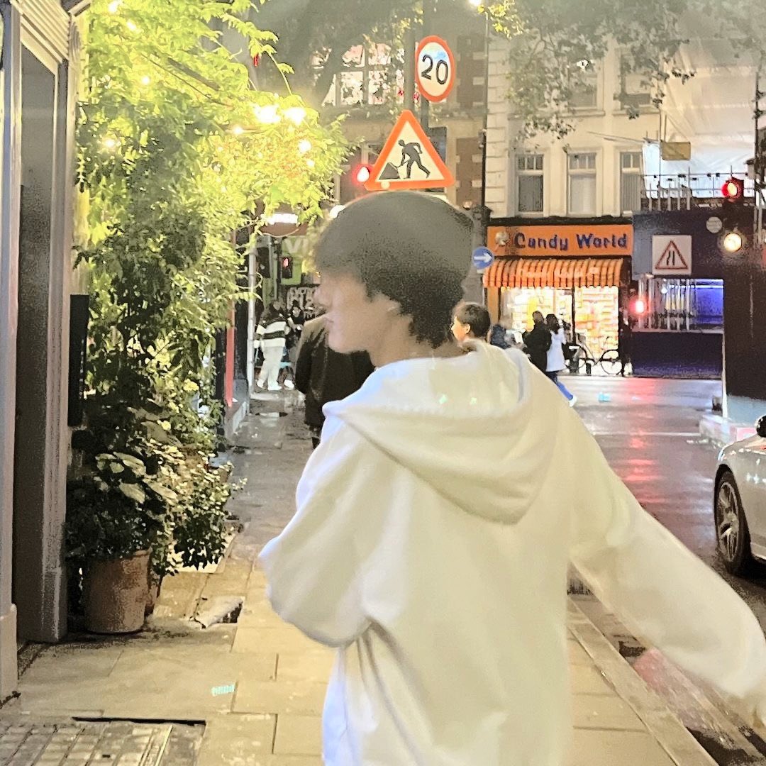 milkydwe's tweet image. ⠀

     〄 lowrisai  SNS  update ( .ᐟ )
     2023년 12월 24일  𖤩  7:55 PM
⠀ ⠀