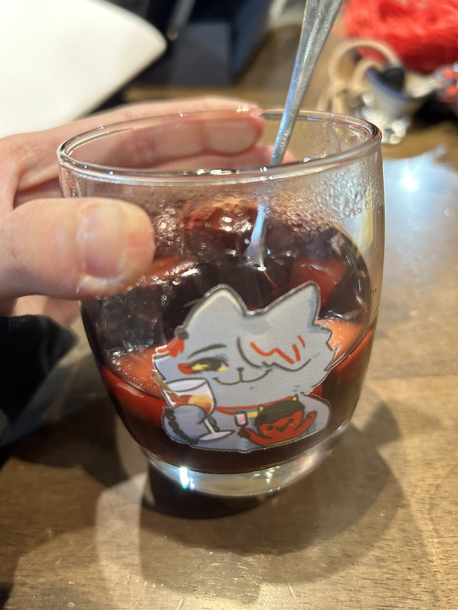 饕餮芝芝👹AkuMiwife tweet media