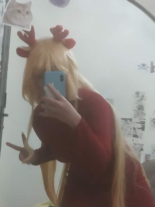 AriieHrs's tweet photo. christmas~ https://t.co/FQf9c4HjFK