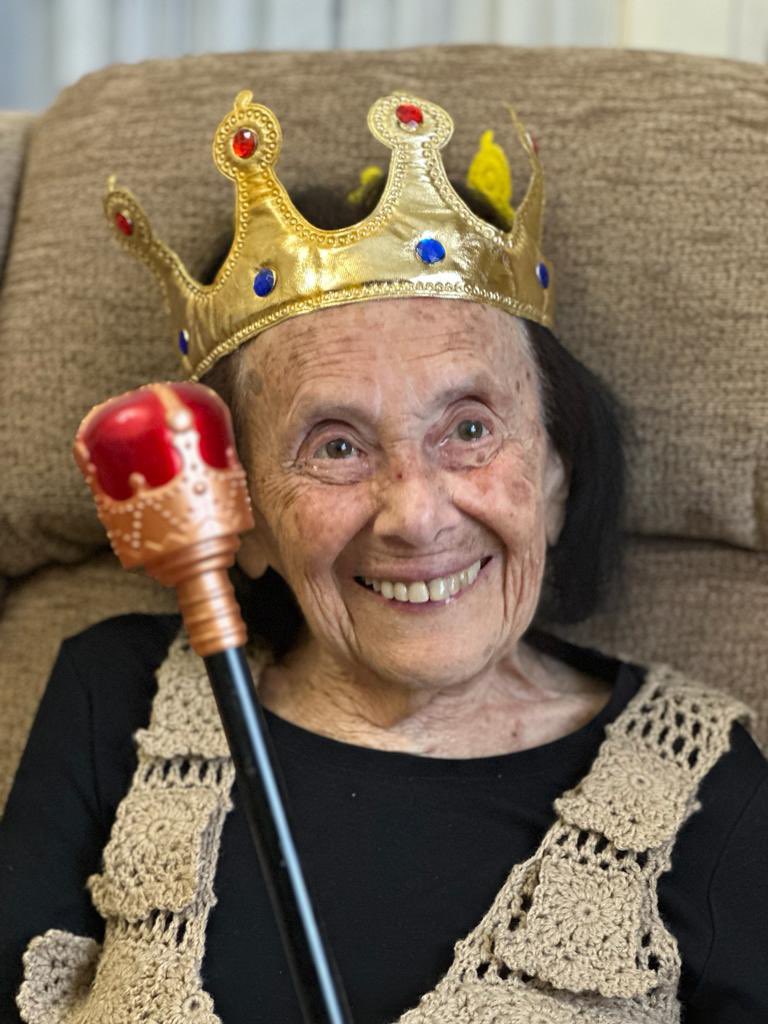 DovForman's tweet image. In 5 days, my incredible great-grandmother Lily Ebert, an Auschwitz survivor, will turn 100.

Despite challenging months, her light, hope, and wisdom have been invaluable.

Help us share her remarkable life, and make this milestone birthday an extra special celebration for Lily.