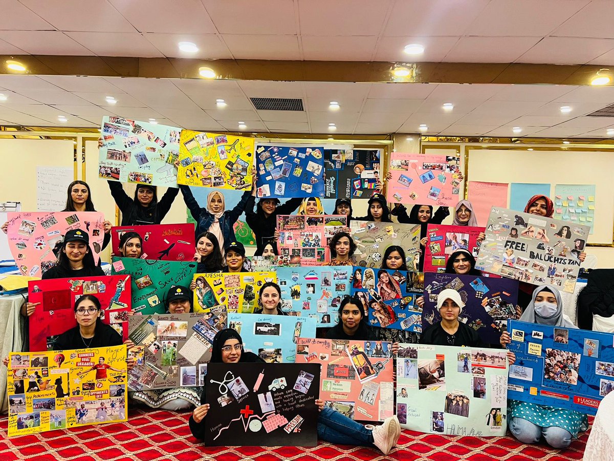 CenterPink's tweet photo. Attended Young Females in Sports Leadership Camp organised by @RightToPlayPak 

#genderequality ⚽️ 🎾🏀🏐 https://t.co/AF0IuJil8J