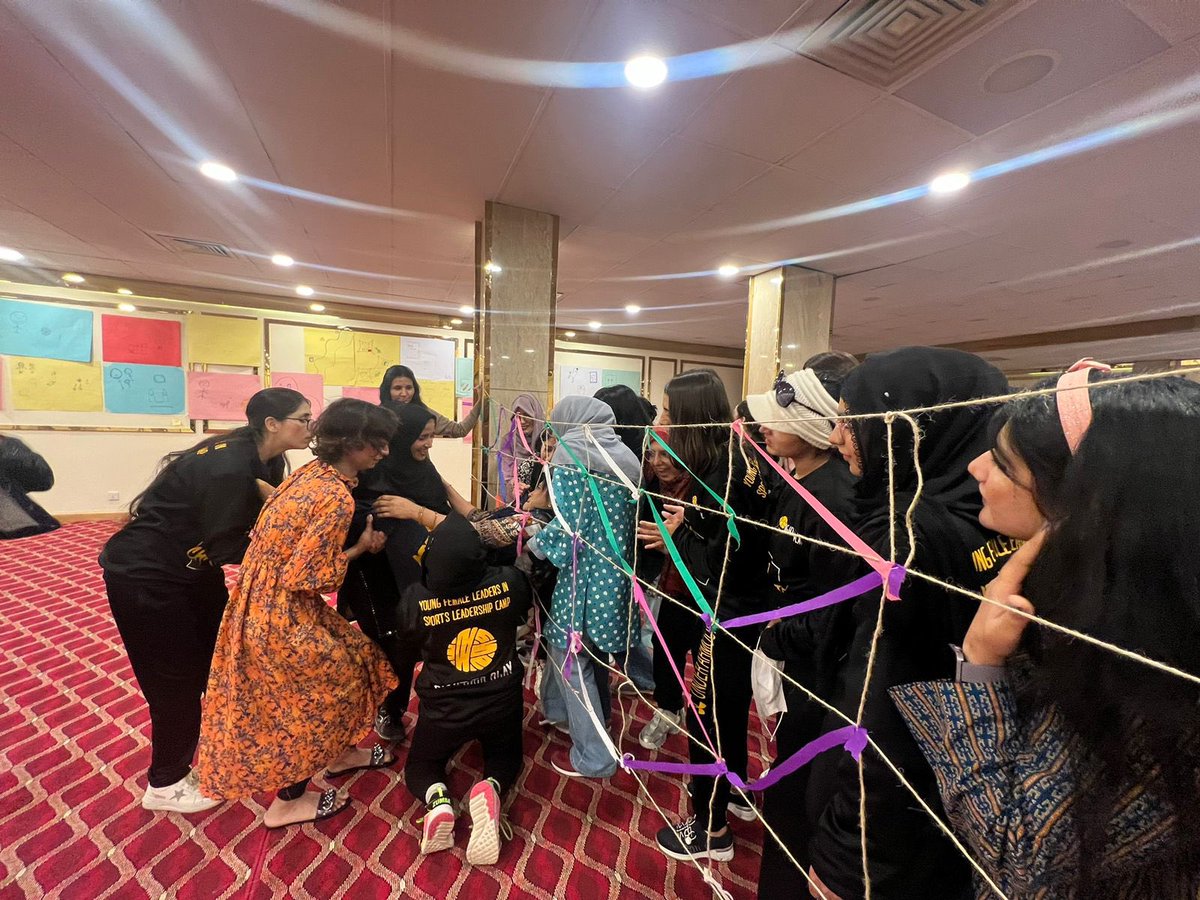 CenterPink's tweet photo. Attended Young Females in Sports Leadership Camp organised by @RightToPlayPak 

#genderequality ⚽️ 🎾🏀🏐 https://t.co/AF0IuJil8J