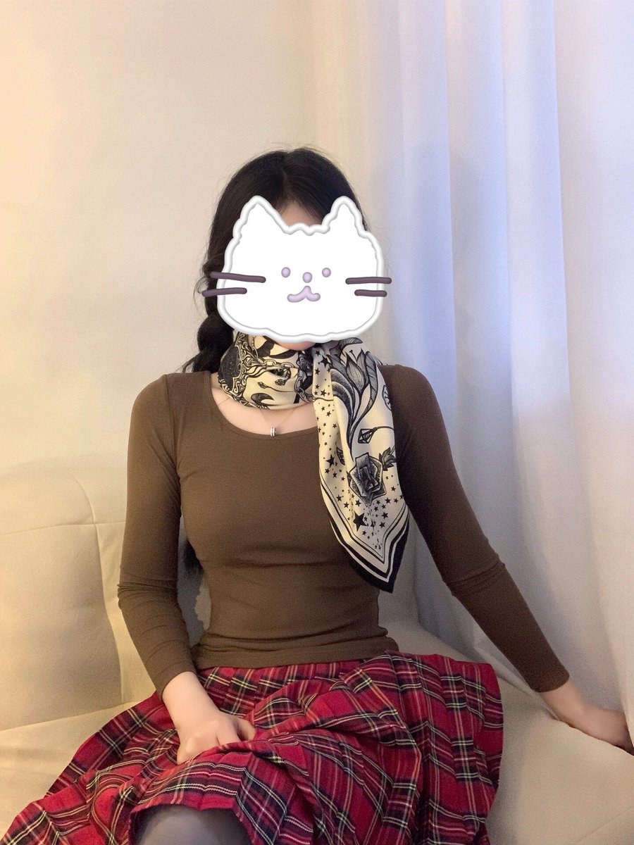 AliceLee191919's tweet photo. Lonely Christmas Eve https://t.co/5TnppMhKv7