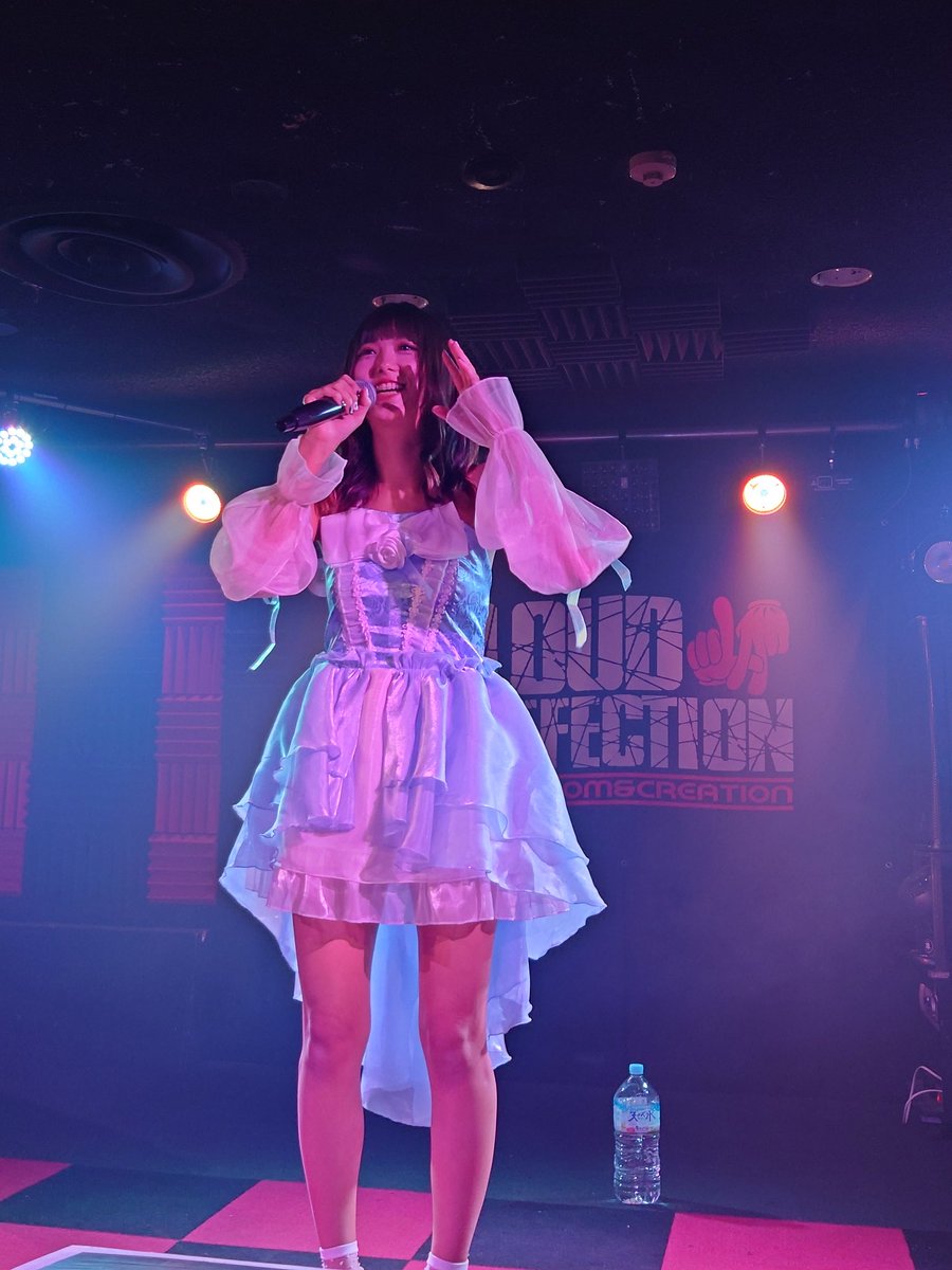 punkrockdream7's tweet image. 本日の
なぴこ
なかいち
と
LOUD
2本
今色々葛藤してる見たいだけど夢に向かって頑張れ
 1人でも多くの人に届きますようにリポストお願いします
 #なぴこ
 #ロンドンブーツ17号