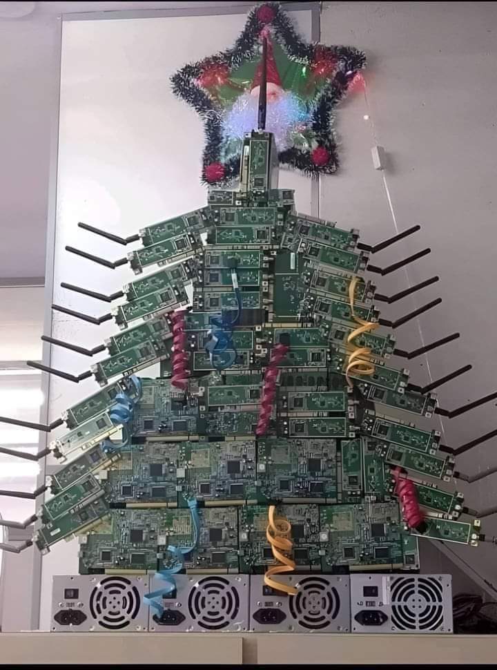 navazkhan85's tweet photo. IT  #ChristmasTree 🌲🌲🌲

#programming #developer #programmer #coding #softwaredeveloper #computerscience #webdev #webdeveloper #w3technology #softwareengineering https://t.co/JiqkByS3PA