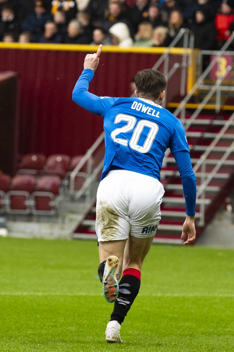 RangersFC's tweet photo. 👊 https://t.co/YIUTGImlxt
