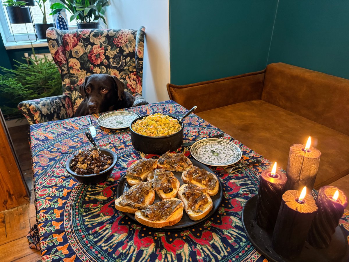 Princese Zeltīte tweet media