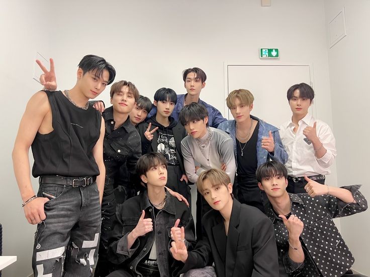 All the boyz members are pretty but.. 

#더보이즈 #THEBOYZ <a href="/WE_THE_BOYZ/">THE BOYZ (더보이즈)</a>