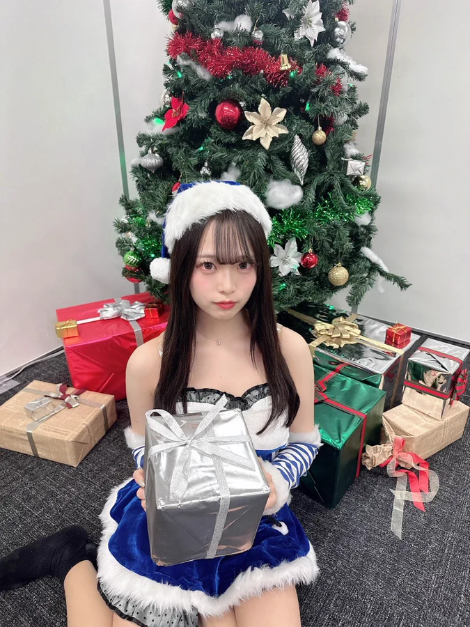 Asian girl Christmas costume