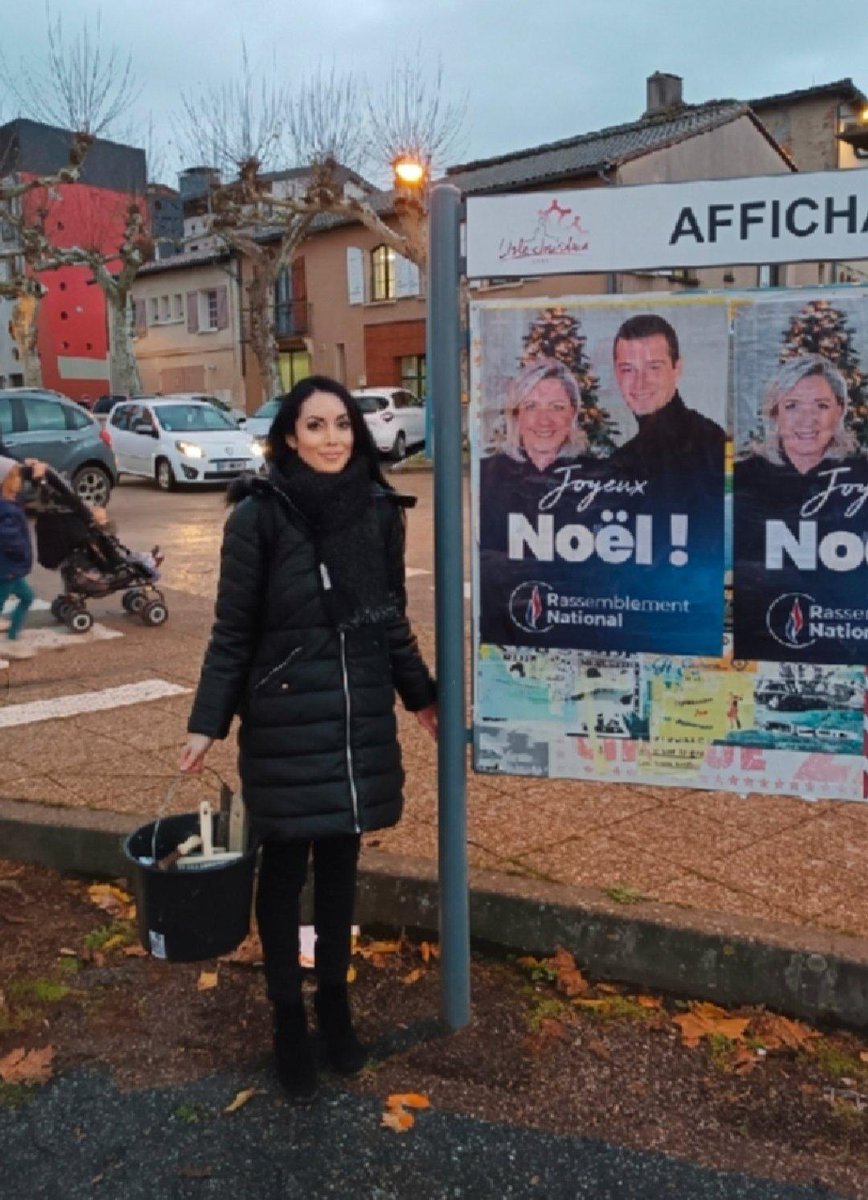 RnGers32's tweet photo. 👏Merci à nos militants de la fédération RN du Gers qui se sont déplacés un peu partout dans le département pour vous souhaiter un joyeux Noël à toutes et à tous!
🎅🎄🤶 🇫🇷
Merci de votre soutien!
On se retrouve en 2024!
#VivementLe9Juin #JoyeuxNoël #rn32 https://t.co/fwJ3fPd0Xk