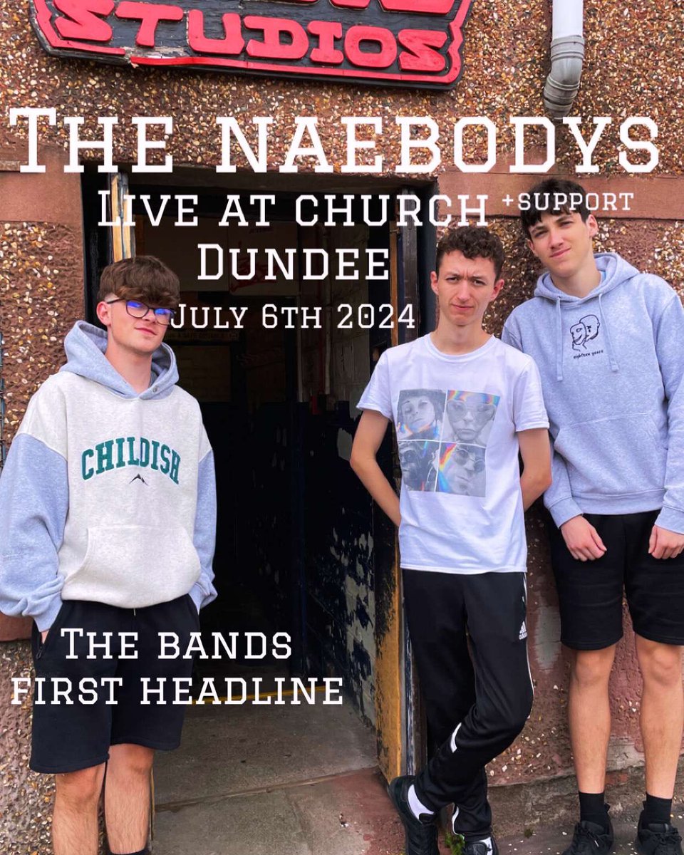 naebodys's tweet photo. Merry Christmas x   Tickets on sale at 1pm 
Get your tickets here —> https://t.co/JFomiwgY7a https://t.co/LT1zwRuWuy