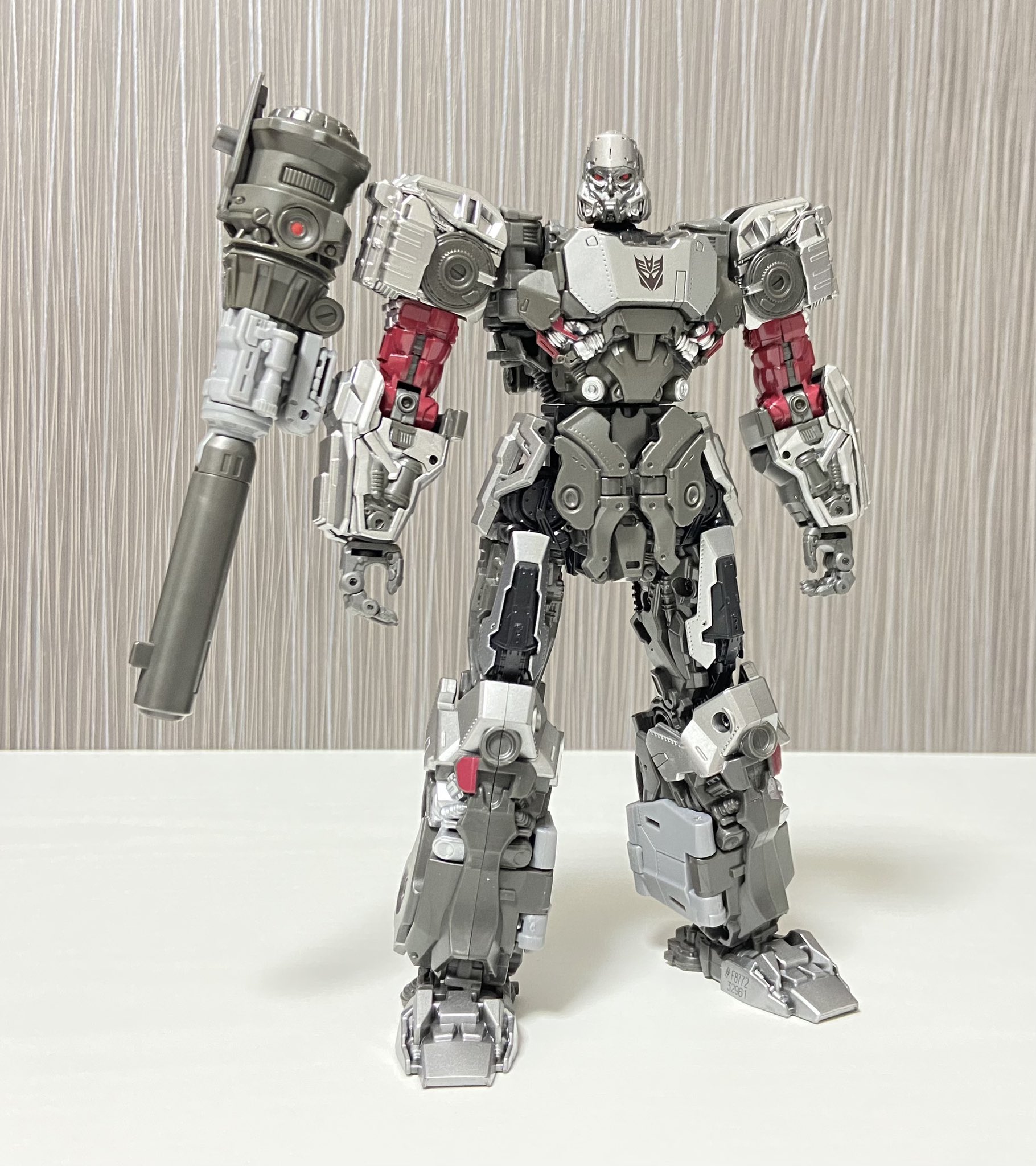 メガトロン　トランスフォーマー バンブルビー　コンセプトアート Amazon.co.jp: トランスフォーマー トイズ スタジオシリーズ